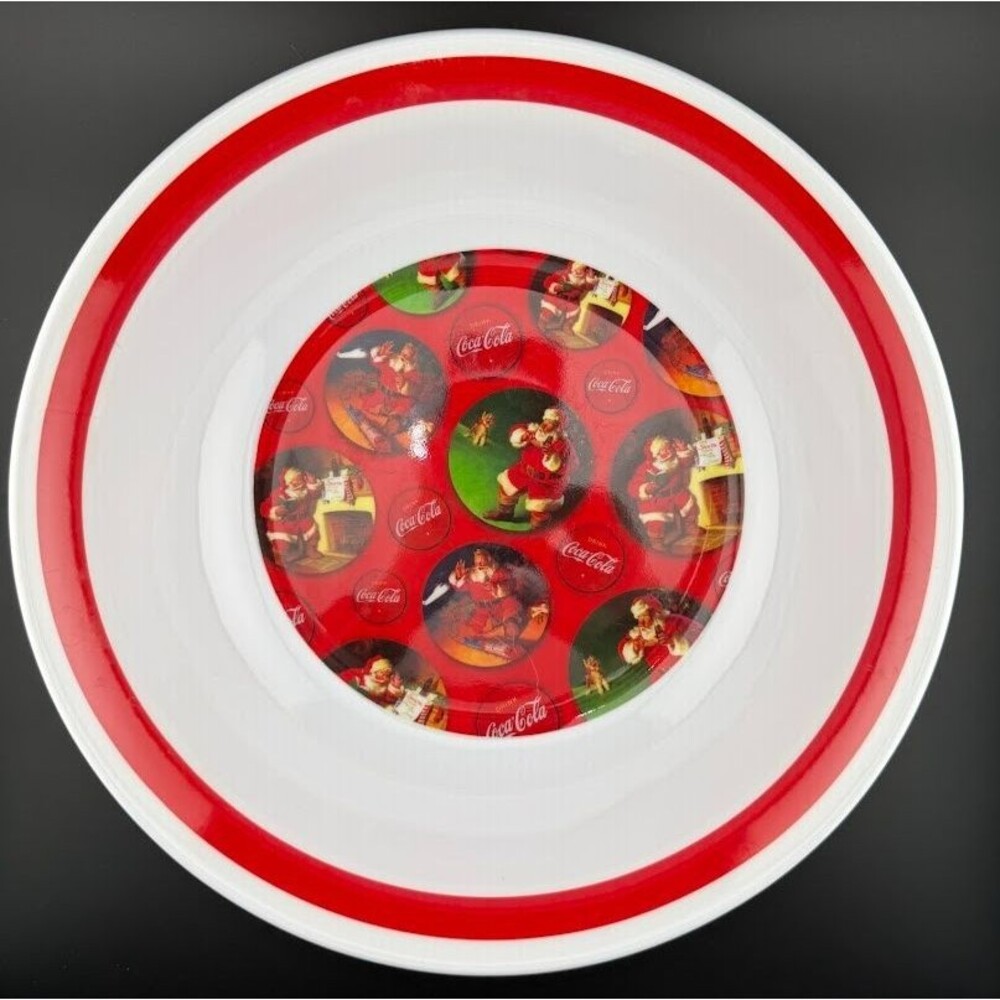 Vintage Gibson Coca-Cola Christmas Santa 9.75 Inch Melamine Serving Bowl